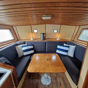 Sailing Amsterdam