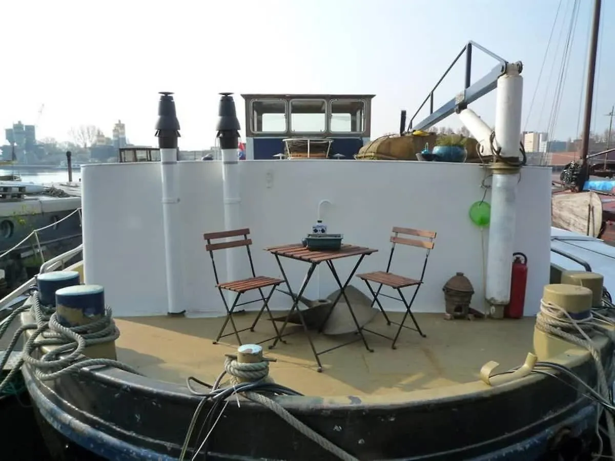 Houseboat Captain'S Quarters In Harbour Amsterdam 0*,  Netherlands